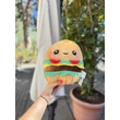 Hamburger alakú plüss párna Hamburger alakú plüss párna