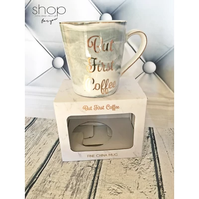 Márvány porcelán bögre  - But First Coffee, szürke színű